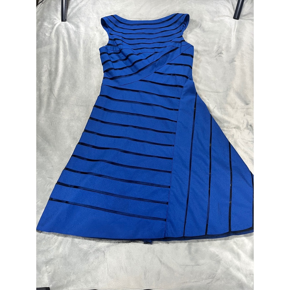 Adrianna Papell Sheath Blue Bandage Party Dress With Navy‎ Mesh Décolleté Size 4